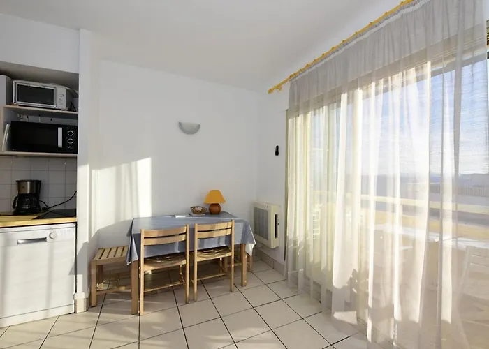 Au Lavandou, 4 Pers, Clim, Parking, Wifi - Fr-1-803-5 Apartman *