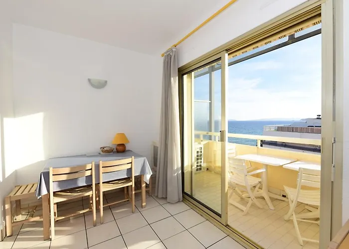 Au Lavandou, 4 Pers, Clim, Parking, Wifi - Fr-1-803-5 * Le Lavandou